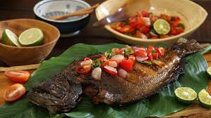Hidangan ikan bakar ini dapat kamu sajikan sebagai menu akhir pekan bersama keluarga tercinta. 5 Rekomendasi Tempat Makan Akhir Pekan Yang Kenikmatan Sambalnya Juara