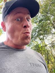 Pro cornhole players with different bag sponsors?