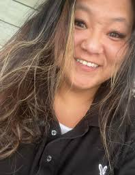 Carey Connelly's Instagram, Twitter & Facebook