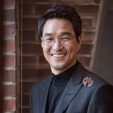 Did you know?? Actor Han Suk-Kyu Is Married in Real Life And a Legendary  South Korean Actor 😍✨️ ✨️On November 22, 1998, Han married KBS 21st voice  actor Im Myung-ju, whom he