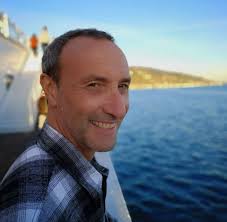 Hello Beautiful Ones! Seeing this card makes me so happy! As we head in to  the New Year, the divine reminds you to approach this next chapter with  innocence, delight, and positive