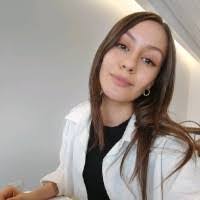 Esther Gaucin's Instagram, Twitter & Facebook