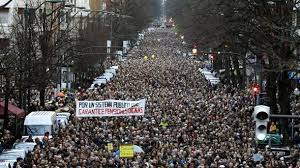 Resultado de imagen de Manifestaciones de los pensionistas fotos