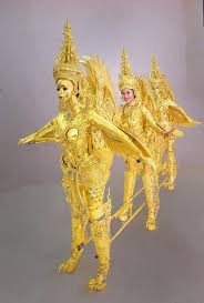 H'hen niê là một trong số ít đại diện việt nam gây được sự chú ý đặc biệt trong phần thi trang phục dân tộc. Banh Mi Cá»§a H Hen Nie Ä'a La Gi Nhin Trang Phá»¥c Dan Tá»™c Cá»§a Má»¹ Nhan Lao Ma Lo Thay Ä'á»i Sá»'ng Gia Ä'inh