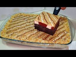 1982 كيكة العشر ملاعق الباردة في الخلاط بشكل جديد و راقي جدا يا سلاااام روعة روعة روعة Youtube Food Desserts Arabic Sweets