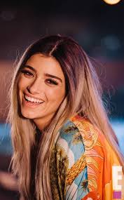 Dixie d'amelio is model and social media influencer on tiktok and instagram. Photos From Behind The Scenes Of Dixie D Amelio S One Whole Day Music Video E Online Dixie Girl Celebrities Famous Girls
