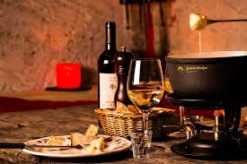 Home Gletscherfondue Gletscherraclette Sennerei Pontresina Engadin St Moritz Schweizer Kase Engadin Geniessen