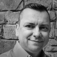 100+ profilů „Marián“