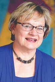 Marian Popelka's Instagram, Twitter & Facebook