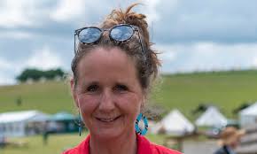 Alice Plunkett's Instagram, Twitter & Facebook