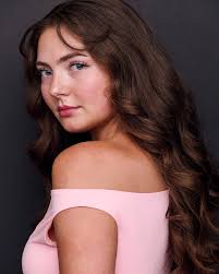 title MEET THE CAST! 🎭 Tom Wolfe and Barbara Wallace first saw each other 