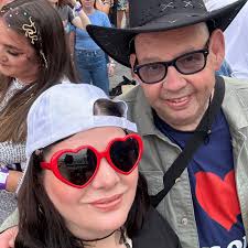 I'd like to marry one of you,Dull Men. Edit:-just one. One!!