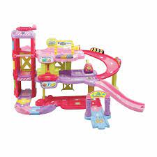 Die tut tut baby flitzer garage von vtech baby lässt die herzen kleiner autofans höher schlagen! Vtech Tut Tut Baby Flitzer Parkgarage Pink Smyths Toys Deutschland