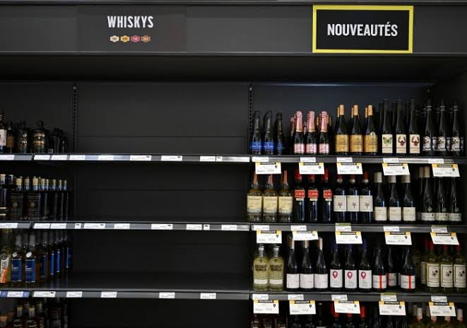 Canada's alcohol sales ban complicates trade negotiations as U.S. tariffs loom; trade talks bogged down by auto sector tariffs
