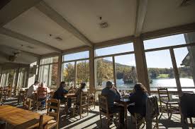 Fall Peaks Of Otter Lodge Blue Ridge Parkway Va Lake View Dining Room Blue Ridge Parkway Blue Ridge Lakeside Lodge