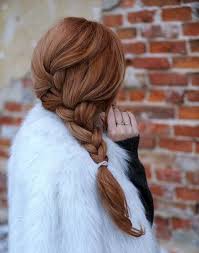 Balayage blond roux voir tous les articles. Roux Cendre Un Roux Aux Reflets Froids Couleur Cheveux Cheveux Cheveux Blond Roux