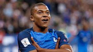 Quel lien unit kylian mbappé à l'algérie? Equipe De France A L Age De Mbappe Ou En Etaient Les Phenomenes De Precocite L Express