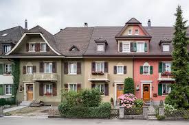 Haus kaufen in der schweiz. Versteckt Hinter Dem Hochhaus Siedlung Salinenstrasse In Pratteln Baselbieter Baukultur 59 Architekturbasel