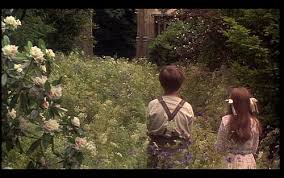 Google Image Result For Http 2 Bp Blogspot Com Olslodcib8s Tbrxflcydli Aaaaaaaaaju Zqk0xrb5psm S1600 3 The Secret Garden 1993 Secret Garden My Secret Garden