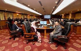 Kerajaan kalingga menjadi kerajaan bercorak budha pertama di kawasan pantai utara pulau jawa. Dr Wan Azizah Ismail On Twitter Mempengerusikan Mesyuarat Jawatankuasa Pemandu Cydes 2020 Di Putrajaya Yang Turut Disertai Lebih 50 Wakil Dari Pelbagai Kementerian Jabatan Kerajaan Dan Agensi Agensi Berkaitan Https T Co Vmugu057sn