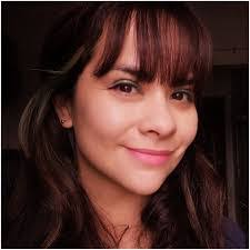 Deborah Aranda's Instagram, Twitter & Facebook