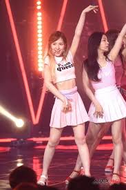 Kim yerim · redvelvet · red velvet · yeri . Watching Red Velvet Performance And Wendy S Weight Celebrity Photos Videos Onehallyu