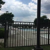 The rooms offer a flat screen tv, air conditioning, and a refrigerator, and getting online is possible, as free wifi is available, allowing you to rest and refresh with ease. Continental Inn Hotel