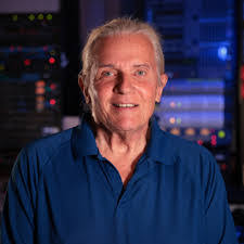 Gary Bertalovitz's Instagram, Twitter & Facebook