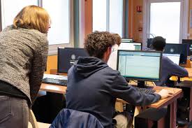 Développeur web : un métier à la croisée de la technique et de la création