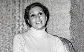 Sasha - Luis de Llano: Rita Macedo, la polémica madre del productor