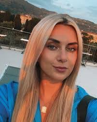 Alana Bergin's Instagram, Twitter & Facebook