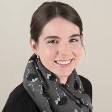 Approximate heights of Sorcery of Thorns characters for your amusement:  Elisabeth: 6'3 Nathaniel: 6'1 Silas: 5'5