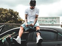 See more ideas about car wallpapers, car, cool cars. Wallpaper Tattoos Guy Sit On Car Top 3840x2160 Uhd 4k Picture Image