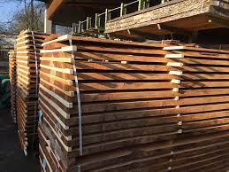 Wood, especially when suitable for building purposes: Importholz De