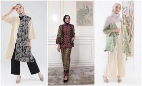 Baju batik wanita perpaduan batik embos yang cantik. Sudah Siap Kembali Bekerja Inilah Inspirasi Model Baju Batik Kantor Perempuan Berjilbab Glitzmedia Co