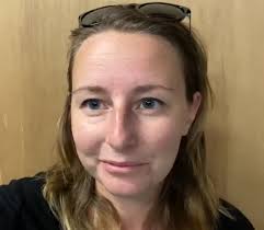 April Rolfe's Instagram, Twitter & Facebook