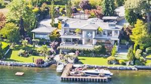 Rp 13 ribu per dolar dilansir dari forbes, rumah tersebut dijual dengan harga selangit karena dilengkapi, helikopter, mobil. Rumah Bill Gates Seharga Rp1 6 Triliun Pajaknya Saja Rp13 3 Miliar Per Tahun Halaman 2 Banjarmasin Post