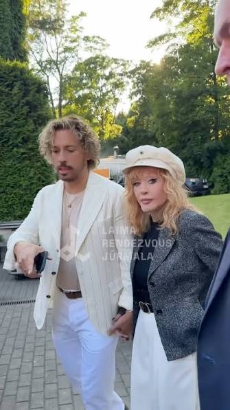 Алла Пугачева и Максим Галкин на фестивале Лаймы Вайкуле Рандеву