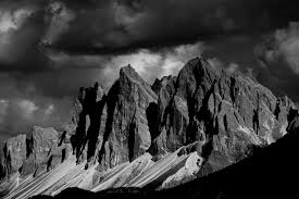 Belichtet pixum genau wie fotos in farbe in gewohnt hochwertiger qualität. Dolomiten Schwarz Weiss Foto Bild Landschaft Berge Gipfel Und Grate Bilder Auf Fotocommunity