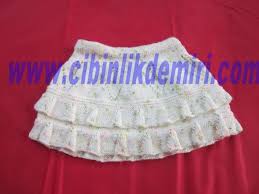 yakadan baslamali bebek orgu yelek etek bandana takimi etek orgu bebek