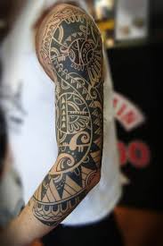 These maori tattoos are a specific type of tribal tattoos. Tato Melingkar Di Lengan Atas