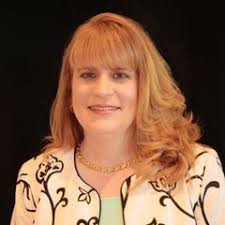 Lisa Baring's Instagram, Twitter & Facebook