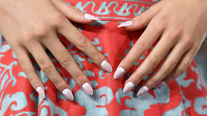 Horizontal nail splits are very common after removing acrylics and gels and injuries. How To Apply Fake Nails Expert Tips Allure