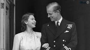 A statement issued by the palace just after midday spoke of the queen's deep sorrow following his death at windsor castle on friday morning. 87eymj Plw Aym