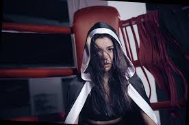 She made her acting debut in the 2006 television series new stars in the night playing a small role. Dream Girls Tia Lee Joins Sony Music And Releases New Single Not Good Enough Hello Asia