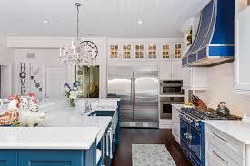 When used in your kitchen, navy blue will add a touch of drama and mystery, yet remains refreshing when paired with uplifting shades like white, silver, or tan. 75 Beautiful Kitchen With Blue Cabinets And Colored Appliances Pictures Ideas July 2021 Houzz