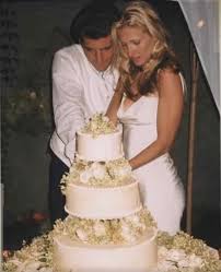 That poorly lit harlequin soppy mess that was eric and sookie's first time? Hochzeitskleid Dagi Bee Valentins Day Welcome To Blog Carolyn Bessette Kennedy Carolyn Bessette Kennedy Style Carolyn Bessette Wedding