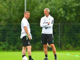 Check spelling or type a new query. Bundesliga Gladbach Will Mit Hutter Angreifen Eberl Warnt Vor Saisonstart