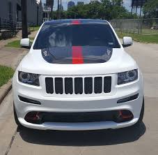 2013 Jeep Cherokee Srt8 In Diamond White With Red Chrome Accents And Racing Stripe Skinzwrap In Dallas Texas Vinylw Srt Jeep Jeep Cherokee Jeep Cherokee Srt8