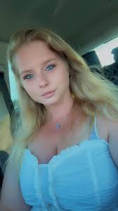 ISO a photographer for my birthday photos